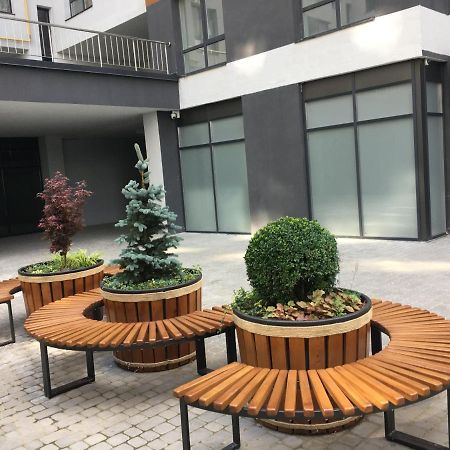 4-Room Jacuzzi Apartment Lvov Exteriér fotografie