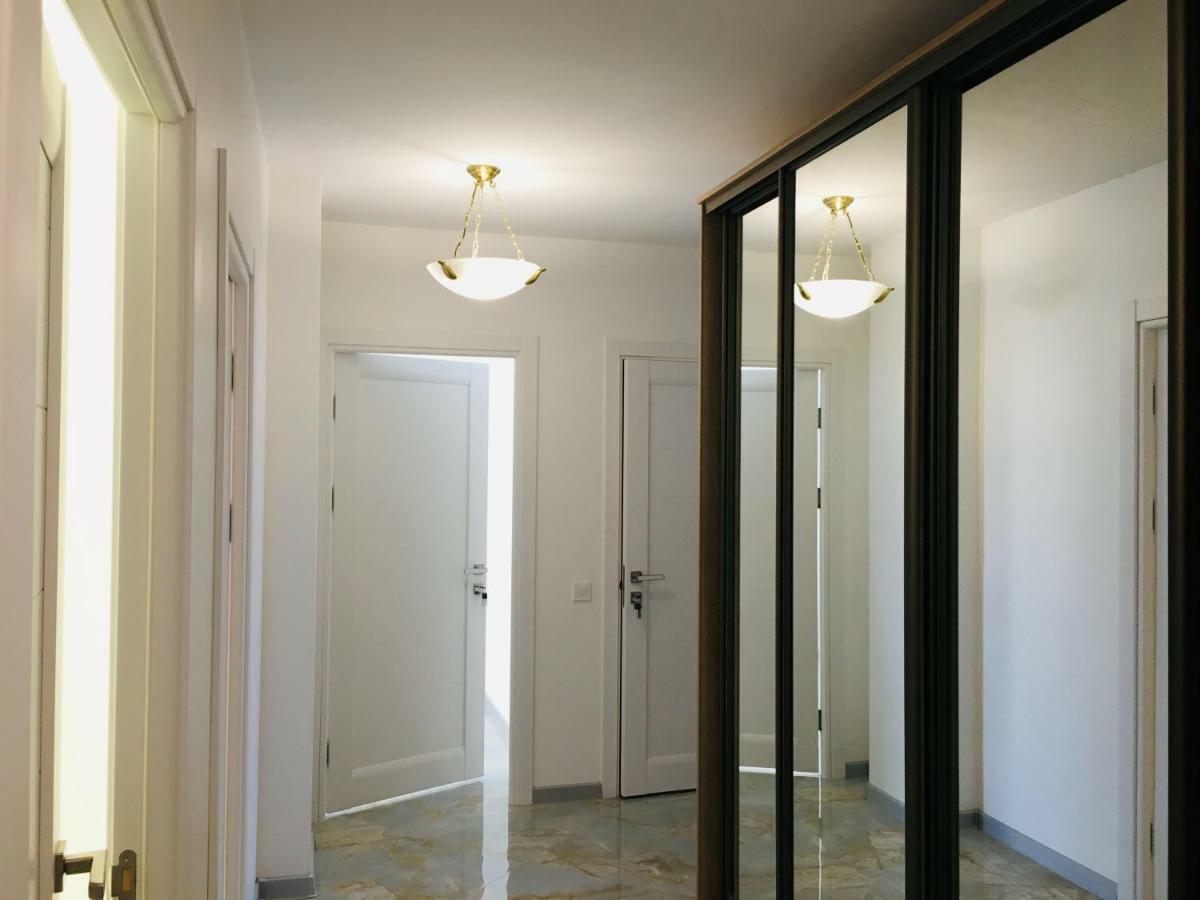 4-Room Jacuzzi Apartment Lvov Exteriér fotografie