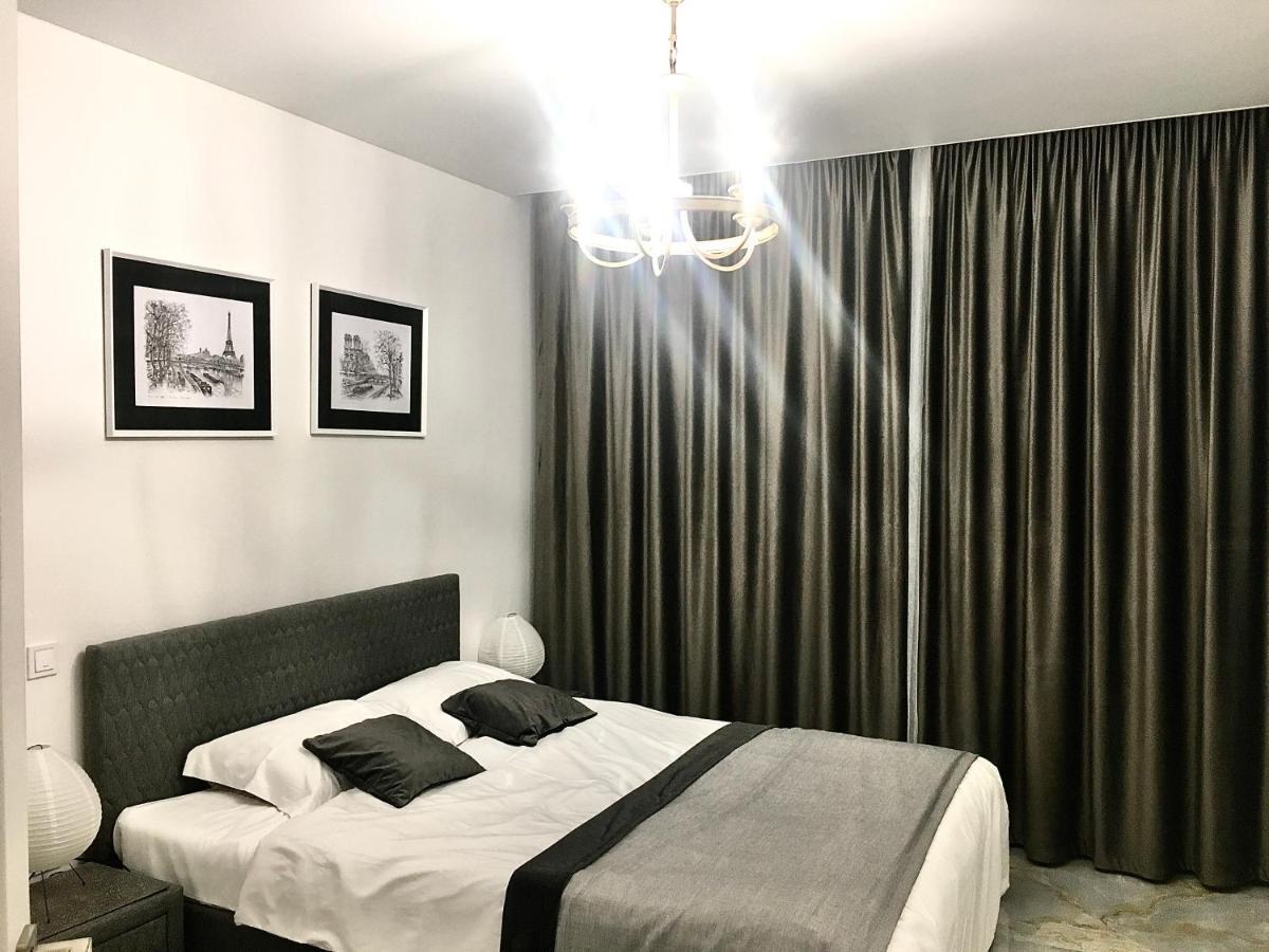 4-Room Jacuzzi Apartment Lvov Exteriér fotografie